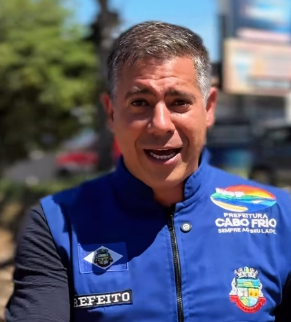 Boa notícia para Tamoios: Prefeitura inicia retirada de lixão e anuncia construção de praça no local