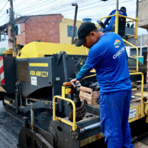 Obras de drenagem e asfaltamento avançam em Tamoios e expectativa dos moradores cresce